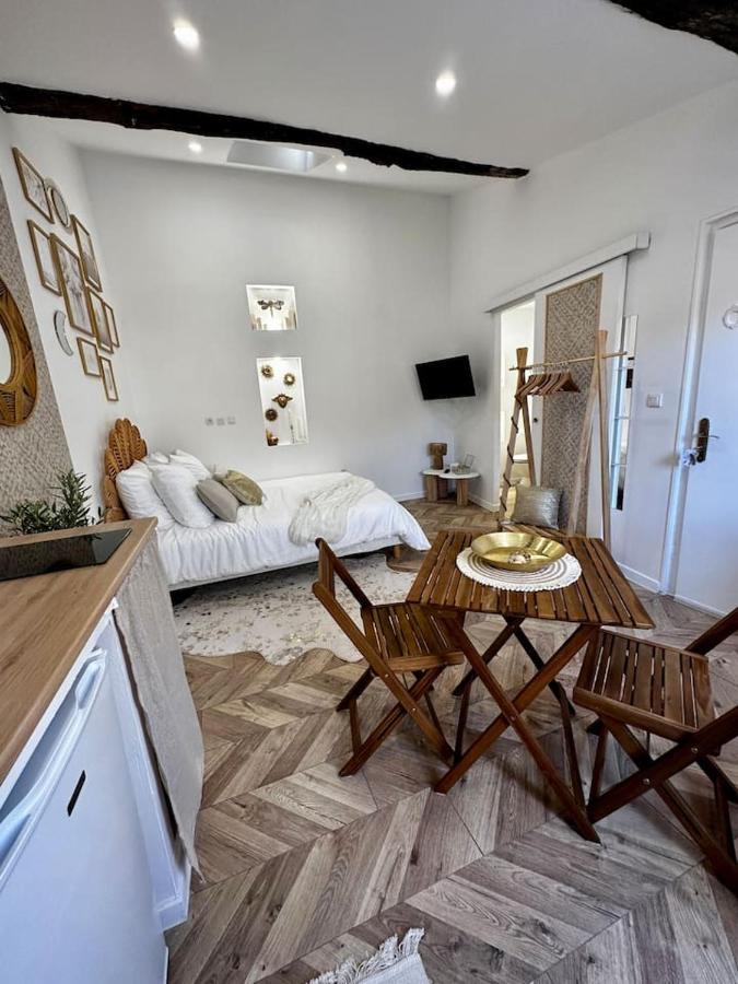 Chez Romeo & Sandro Pezenas Luaran gambar